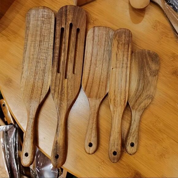 Brand new set of 5 wooden spurtles/utensils - Picture 3 of 9